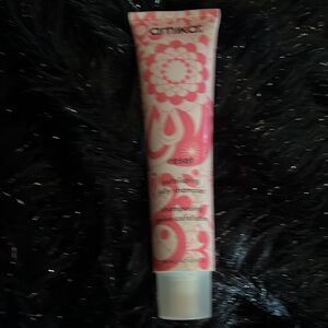 Amika Exfoliating Jelly Shampoo